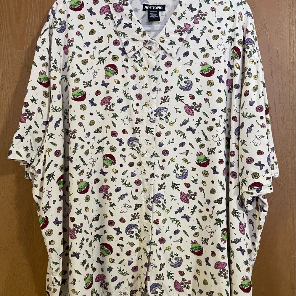 Hot Topic frog cottage core Plus Size 5X cropped shirt